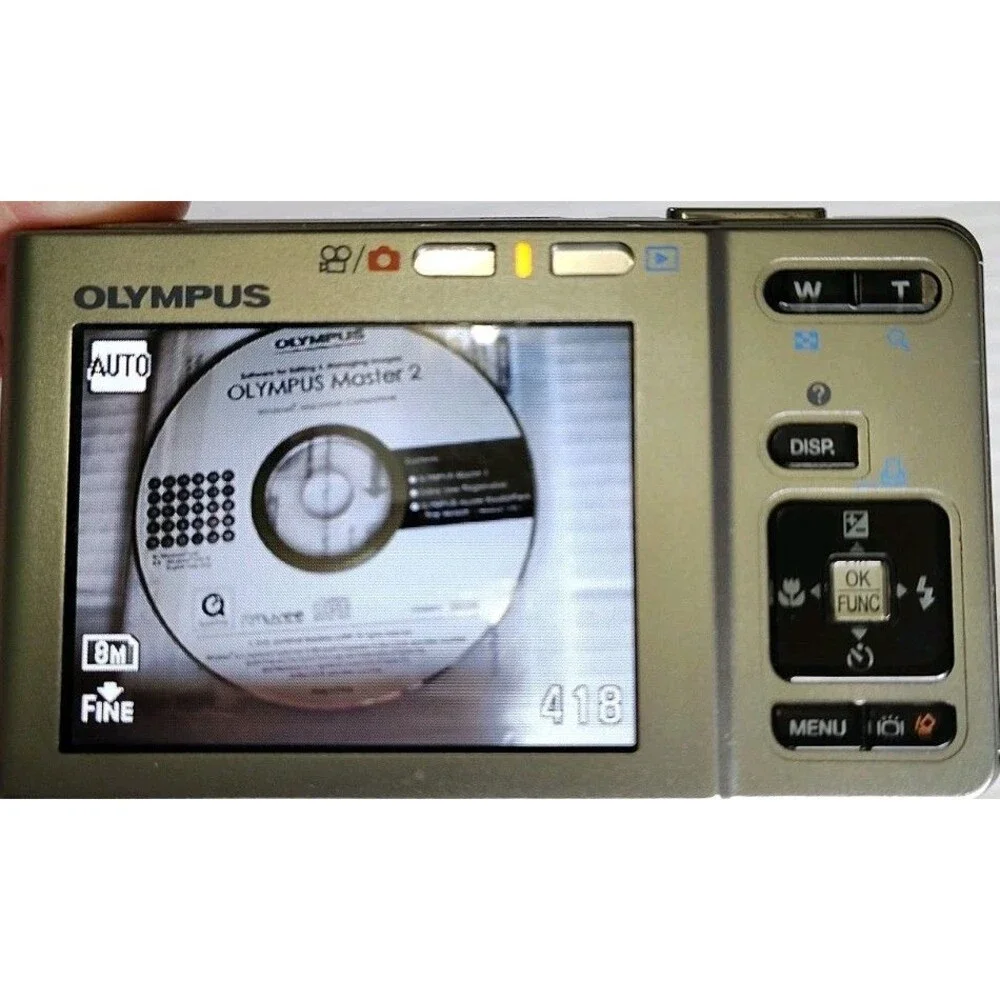 Olympus FE-360 8MP digital camera, 3x optical zoom BUNDLE Works Great